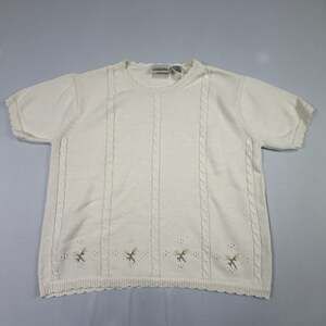 Villager Liz Claiborne Vintage Short Sleeve Cable Knit Floral Embroidered Sweate